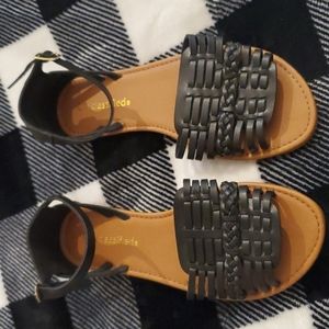 City classified sandals
